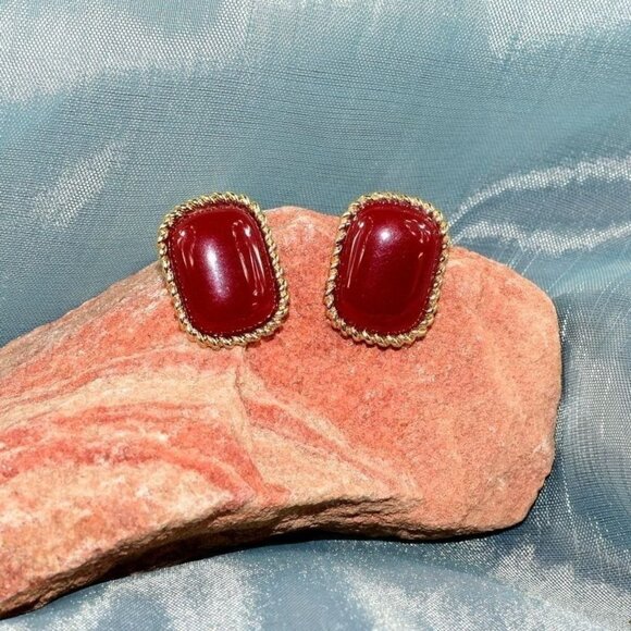 Elisa Carnelian Square Gold Edged Frame Sim Red Onyx Earrings Gift Packaged - Picture 2 of 8